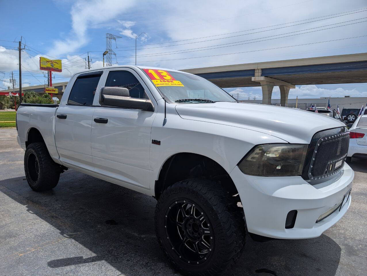White 2013 Ram 1500 Tradesman 4x2 Tradesman 4dr Crew Cab 5.5 ft. SB Pickup 1