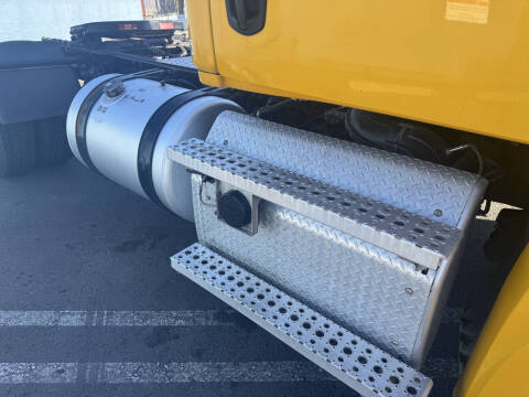 2020 Freightliner Cascadia