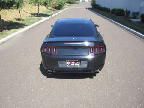 2013 Ford Mustang GT Premium