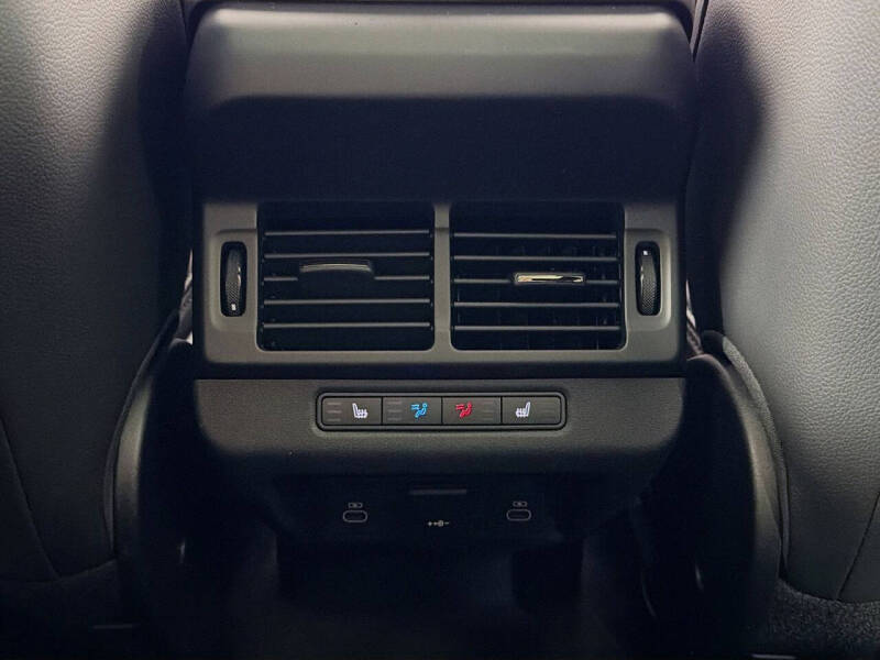 2026 Land Rover Range Rover Evoque P250 Dynamic SE