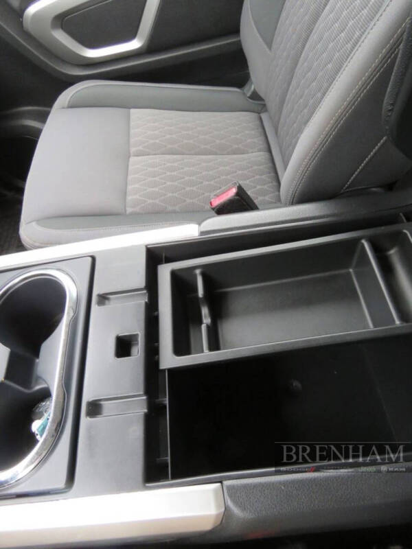 2023 Nissan Titan XD SV