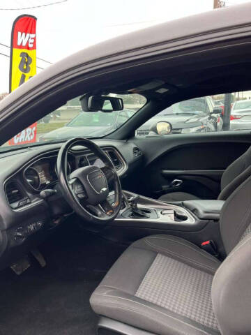 2019 Dodge Challenger SXT