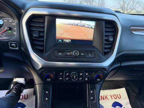 2017 GMC Acadia SLE-2