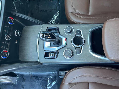 2022 Alfa Romeo Stelvio Ti