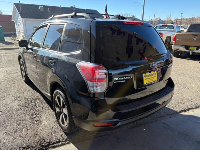 2017 Subaru Forester Base photo 7