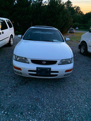 1996 Nissan Maxima for sale at WARREN'S AUTO SALES in Maryville TN