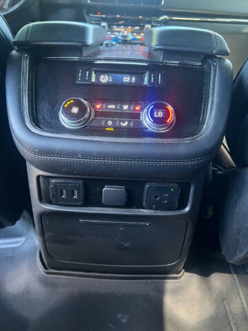 2018 Lincoln Navigator Select