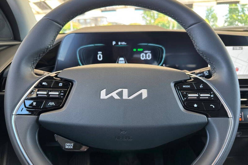 2026 Kia Niro EX