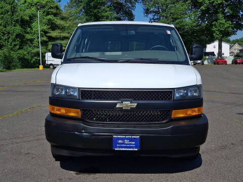 2022 Chevrolet Express 2500
