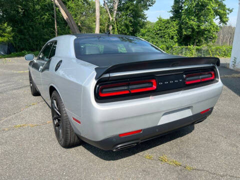 2022 Dodge Challenger
