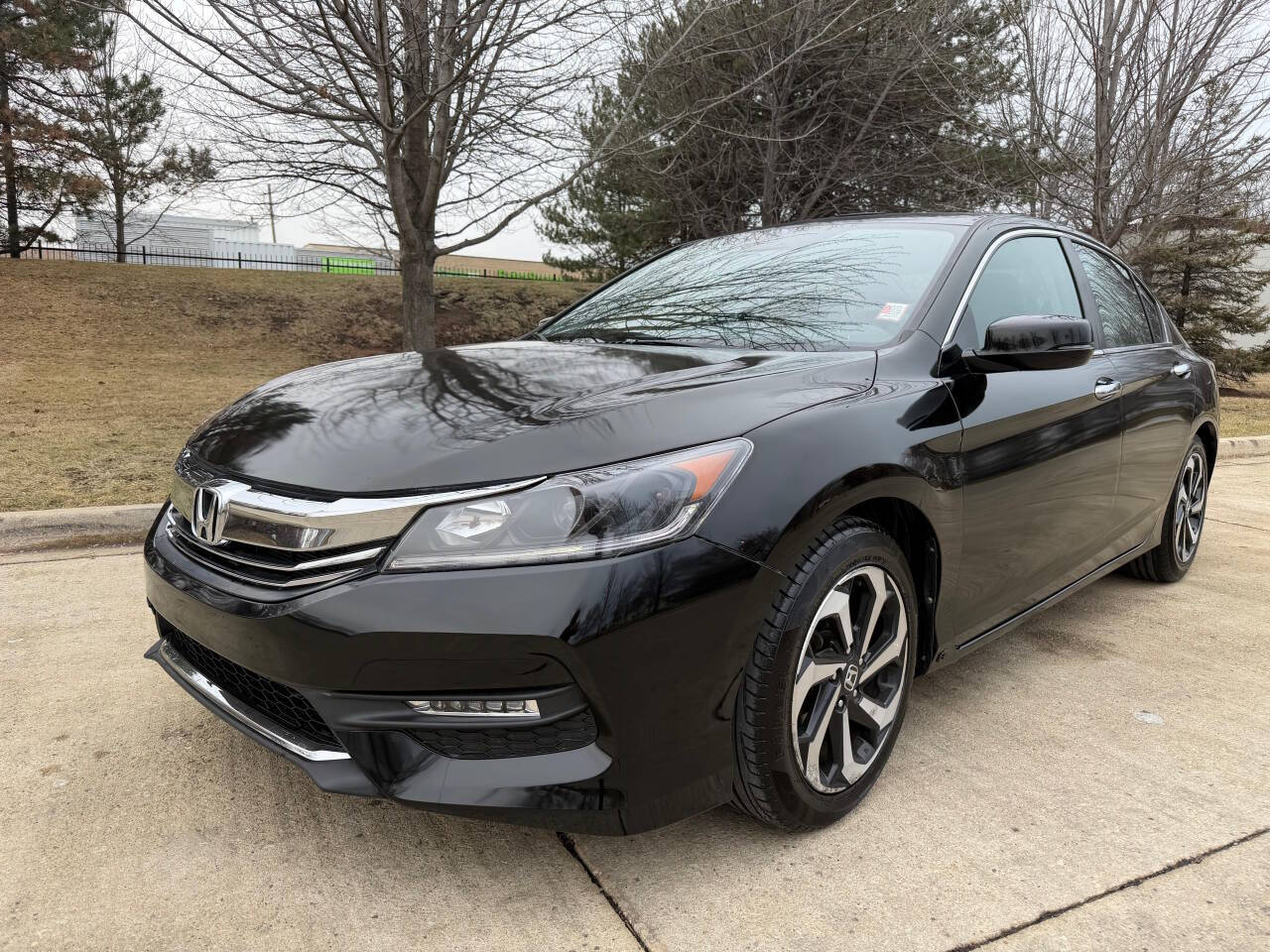 2017 Honda Accord EX w/Honda Sensing 4dr Sedan's photo