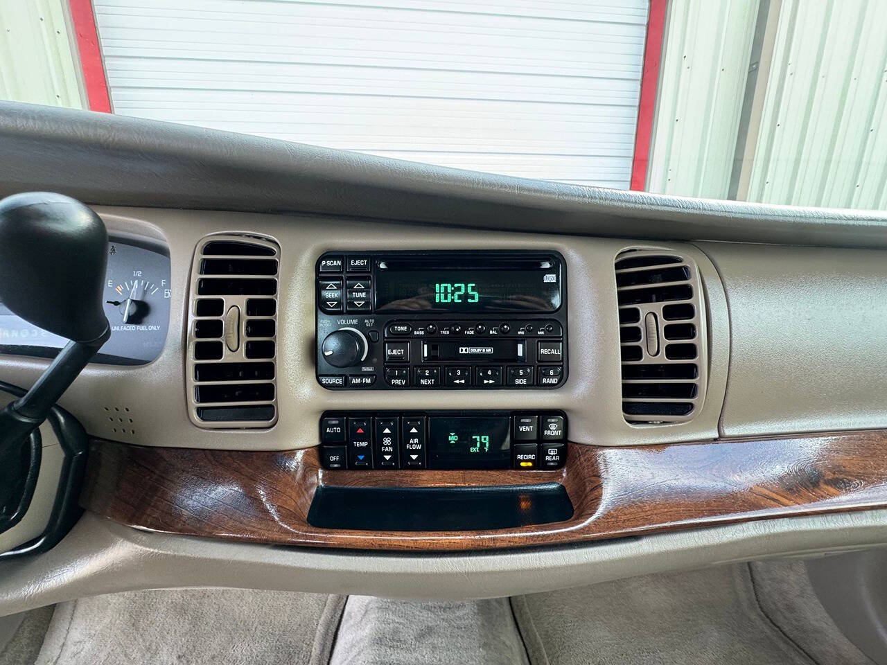 2000 Buick Park Avenue for sale at Carnival Car Company in Victoria, TX