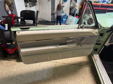 1961 Ford Thunderbird