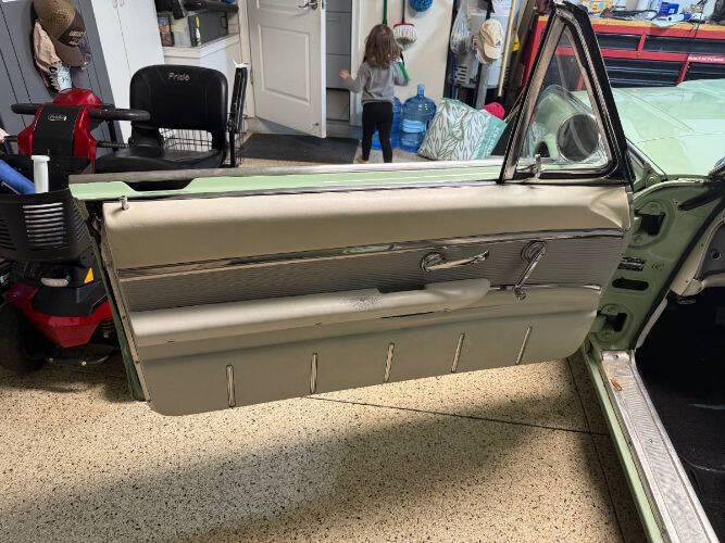 1961 Ford Thunderbird