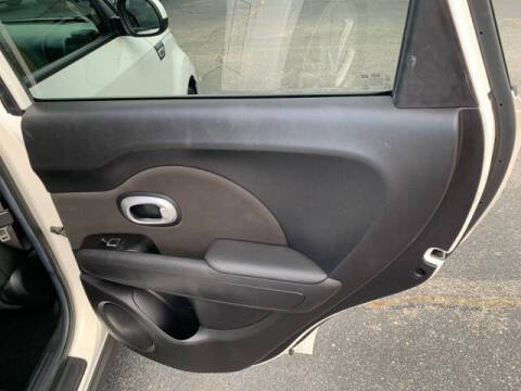 2019 Kia Soul +