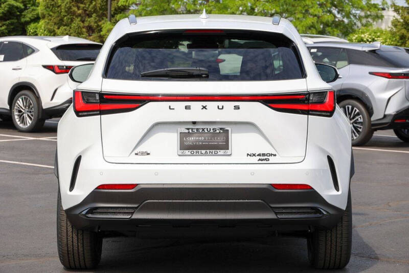 2026 Lexus NX 450h+ Premium