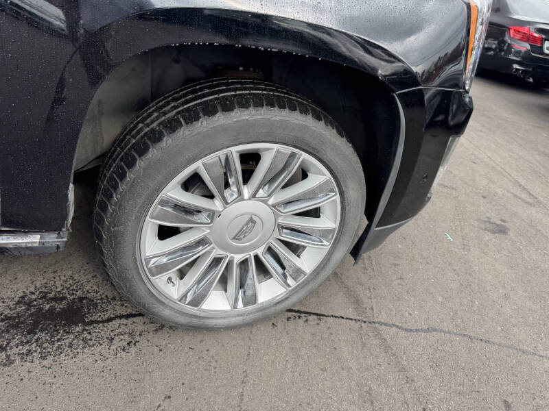 2018 Cadillac Escalade ESV Platinum