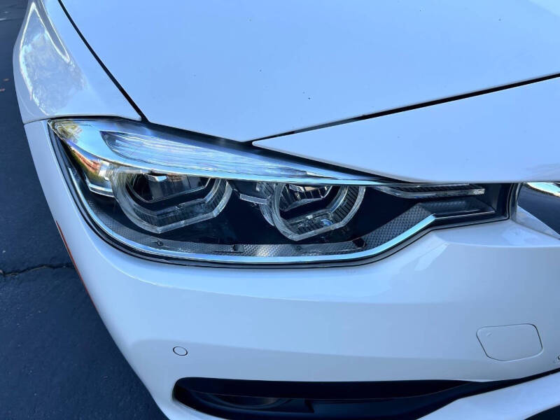 2018 BMW 3 Series 320i