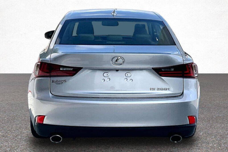 2016 Lexus IS 200t