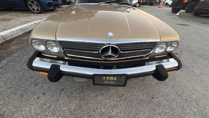 1986 Mercedes-Benz 560-Class 560 SL