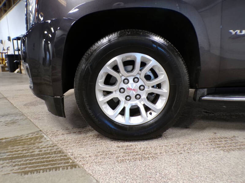 2017 GMC Yukon XL SLT