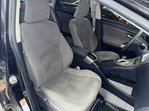 2013 Toyota Prius Two