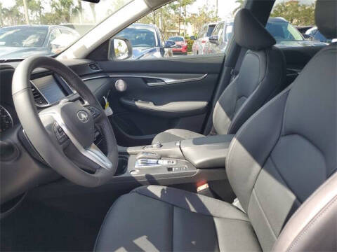 2025 Infiniti QX50 Luxe