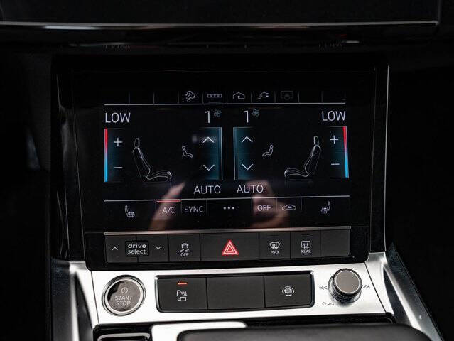 2021 Audi e-tron quattro Premium
