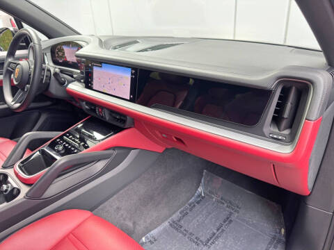 2024 Porsche Cayenne