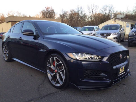 2018 Jaguar XE 35t R-Sport