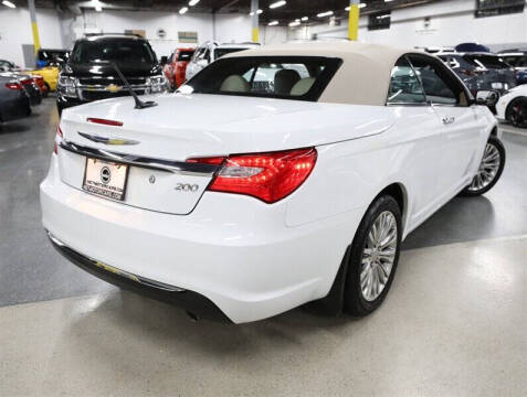 2013 Chrysler 200 Limited
