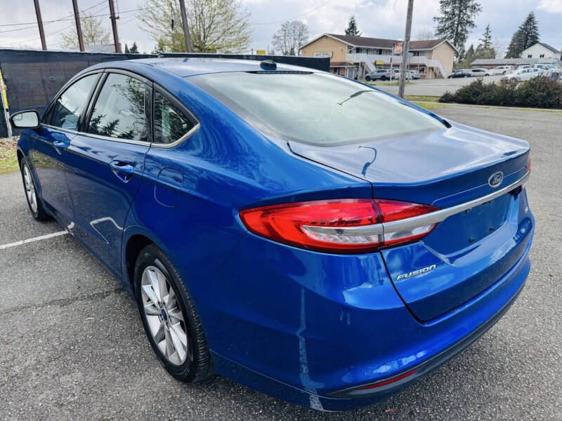 2017 Ford Fusion SE