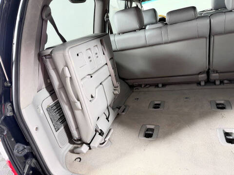 2004 Lexus LX 470
