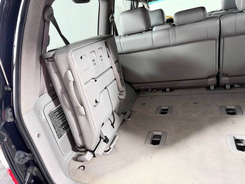 2004 Lexus LX 470