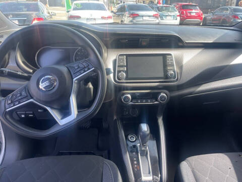 2019 Nissan Kicks S