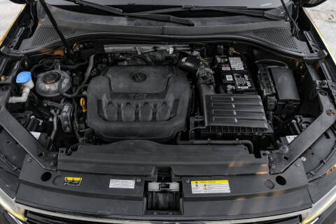 2022 Volkswagen Tiguan SE R-Line Black