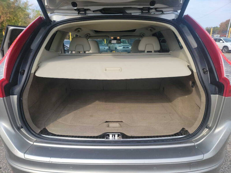 2015 Volvo XC60 T6 Platinum