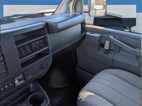 2025 GMC Savana 2500