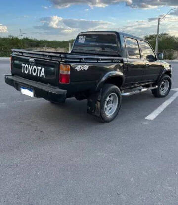2000 Toyota Hilux