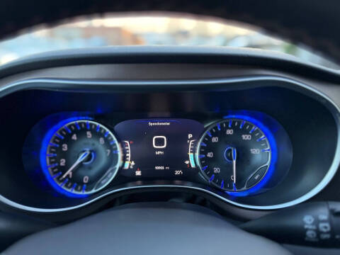 2017 Chrysler Pacifica Touring-L Plus