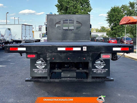 2019 Freightliner M2 106