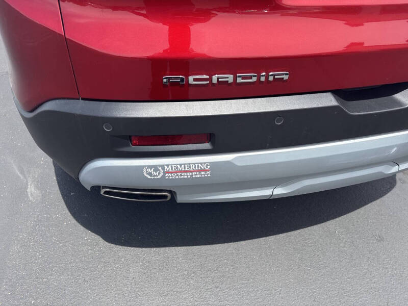 2023 GMC Acadia SLT