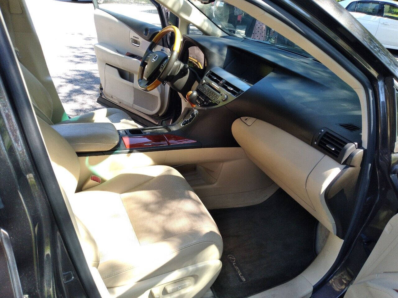 2010 LEXUS RX SUV / Crossover - $14,999