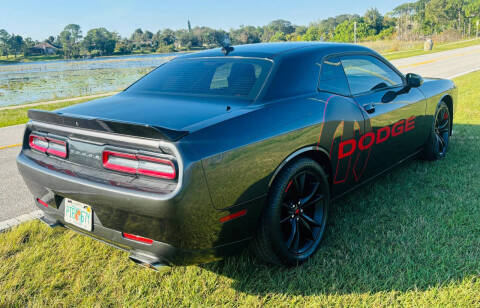 2017 Dodge Challenger R/T Plus