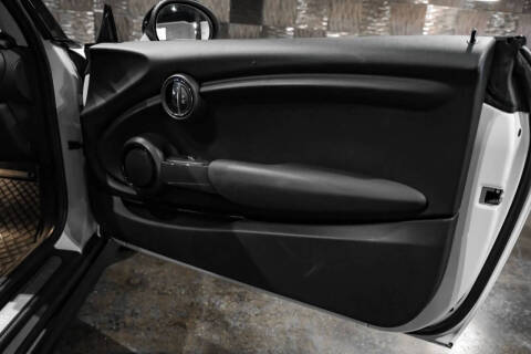 2017 MINI Hardtop 2 Door Cooper
