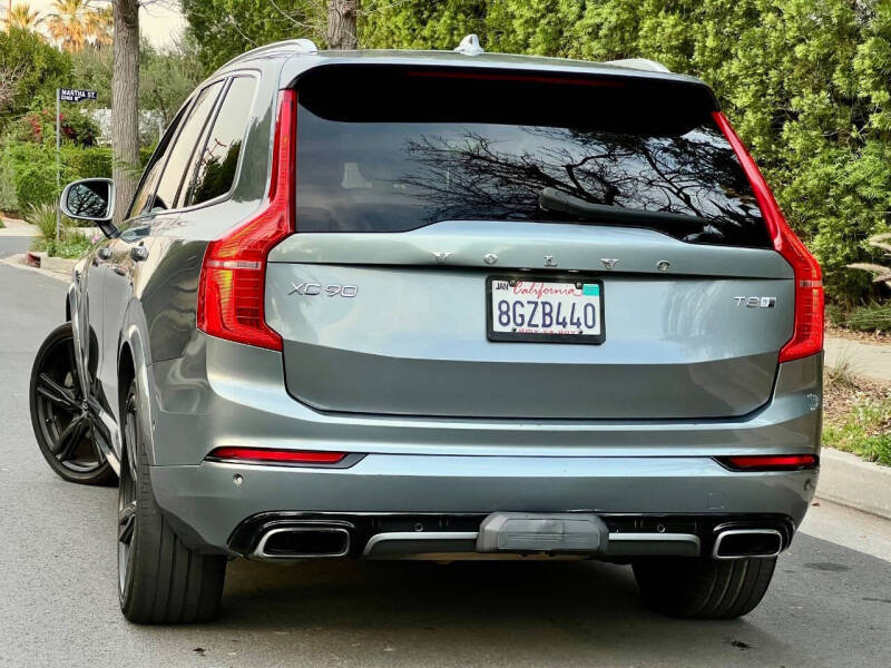 2019 Volvo XC90 T8 eAWD R-Design
