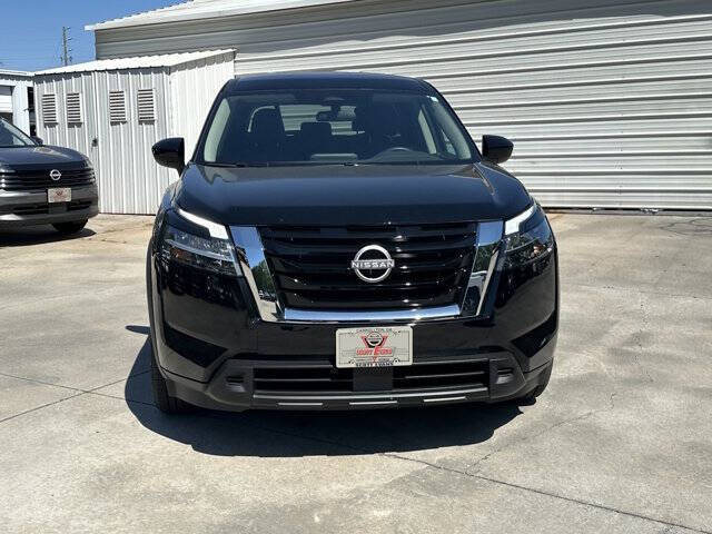 2025 Nissan Pathfinder S