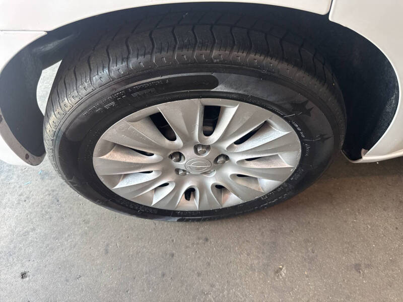 2014 Chrysler 200 LX