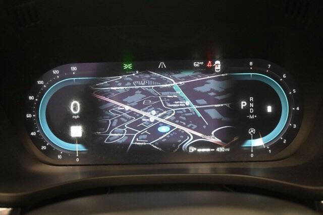 2023 Volvo XC60 B5 Plus Dark Theme