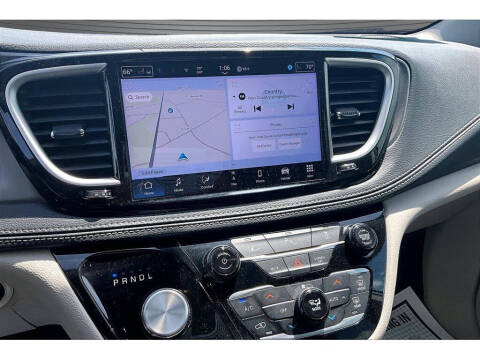 2024 Chrysler Pacifica Plug-In Hybrid